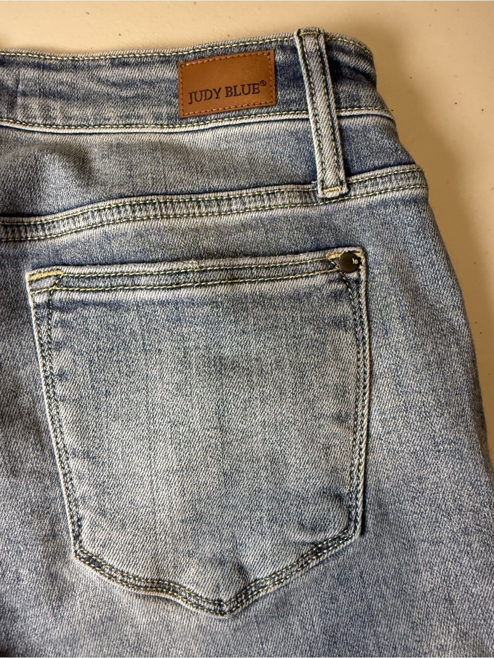 Light Wash Women's Jeans - Judy Blue - Picture 7 of 12